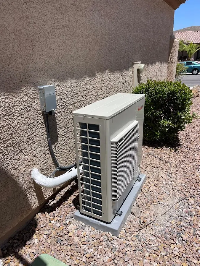 Residential air conditioning condenser unit in Florence